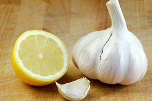 Treatment of varicose veins, extractor hood garlic and lemon